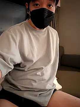 yuuukiiiip online show from June 4, 2026, 4:13 pm