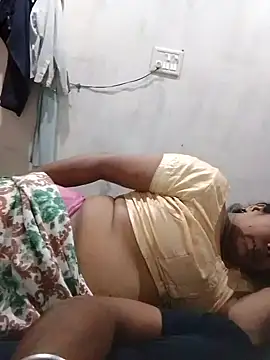 Rajk789456 online show from October 8, 2025, 6:05 pm