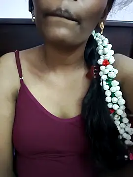 Tamil Monika online show from April 4, 2026, 1:19 pm