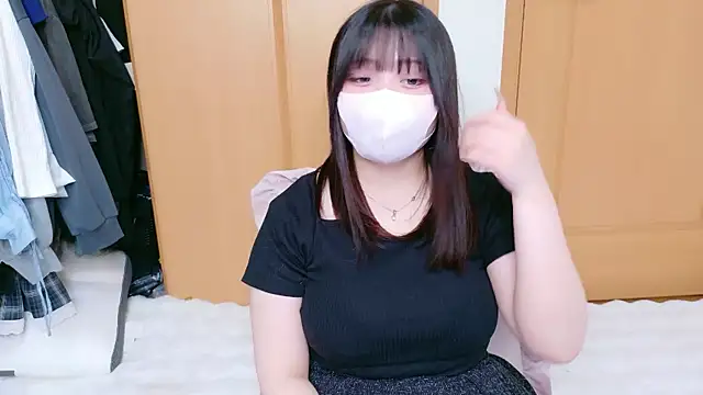 Snapshot of YUKINA_00 chatting on May 31, 2026, 2:24 pm YUKINA 00 online show from May 31, 2026, 2:24 pm