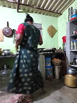 Tamilselviroja- online show from April 2, 2026, 2:47 pm