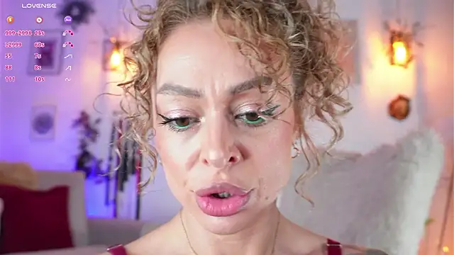 curlynatashaa online show from January 17, 2026, 5:45 am