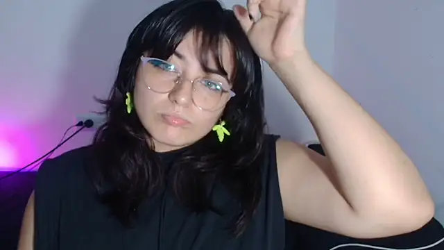 Snapshot of Jess_Beauty18 chatting on October 21, 2025, 2:07 pm Jess Beauty18 online show from October 21, 2025, 2:07 pm