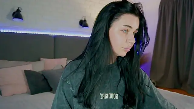 Black   Barbie online show from September 28, 2025, 7:52 pm