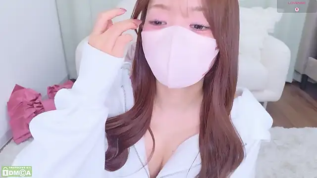 Seira  nn online show from June 17, 2026, 3:57 pm