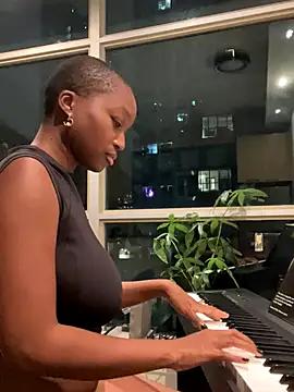 tia   fox online show from October 31, 2025, 7:09 am