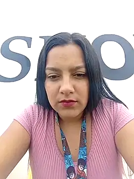 Snapshot of Sexy_Nayra_outdoors chatting on October 20, 2025, 6:30 pm Sexy Nayra outdoors online show from October 20, 2025, 6:30 pm