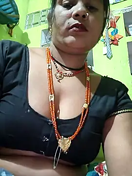 Snapshot of Hotty_ruvi chatting on October 16, 2025, 5:36 pm Hotty ruvi online show from October 16, 2025, 5:36 pm
