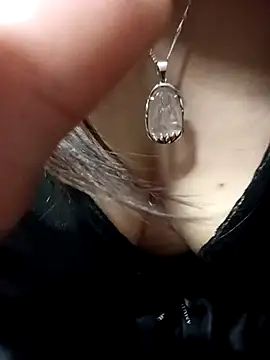 Snapshot of ZingCii chatting on October 29, 2025, 5:53 am ZingCii online show from October 29, 2025, 5:53 am