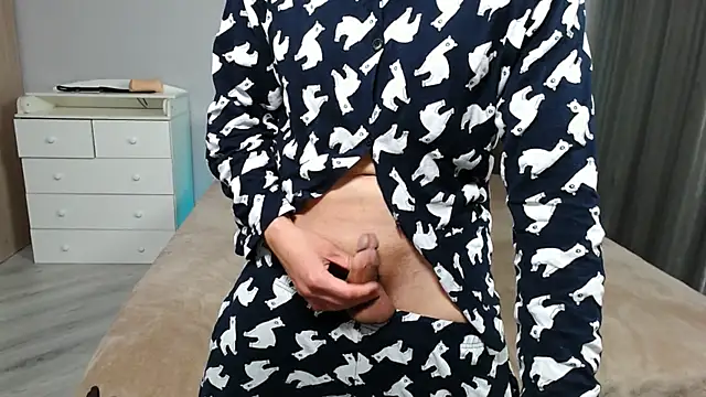 KaiChicken online show from December 21, 2025, 4:03 pm