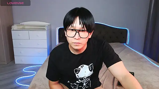 KaiChicken online show from February 4, 2026, 10:10 am