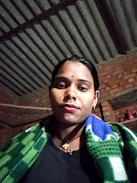 Katrina kaif143 online show from October 28, 2025, 2:42 pm