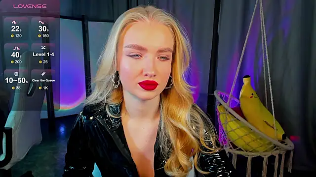 TessaGrays online show from February 11, 2026, 8:41 am