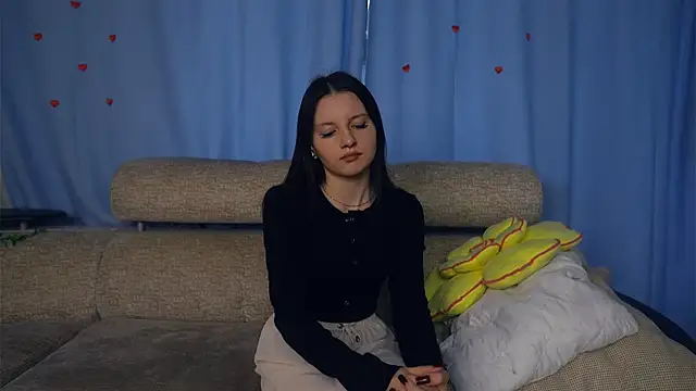 JanellHousen online show from October 6, 2025, 7:39 am