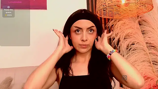 Dahlia vexx online show from October 22, 2025, 7:35 pm
