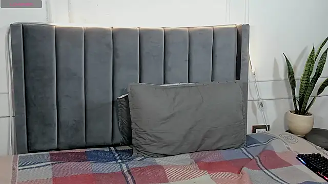 luxuryheaven 8 online show from October 11, 2025, 7:34 pm