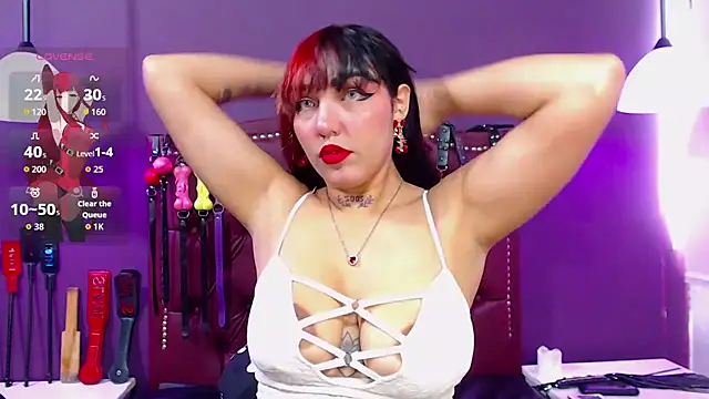 Sophie-dbs online show from April 10, 2026, 7:40 pm