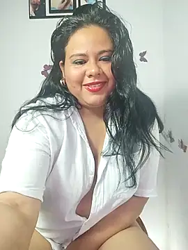 Tania cruz  online show from December 3, 2025, 3:58 am