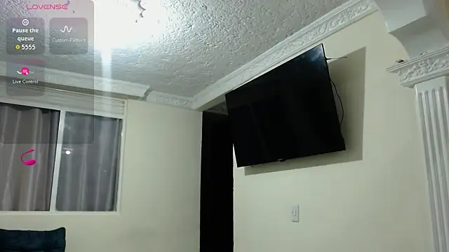 Michellx hot2 online show from October 15, 2025, 12:16 pm