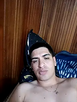 Snapshot of daniandr119 chatting on November 13, 2025, 12:42 am daniandr119 online show from November 13, 2025, 12:42 am