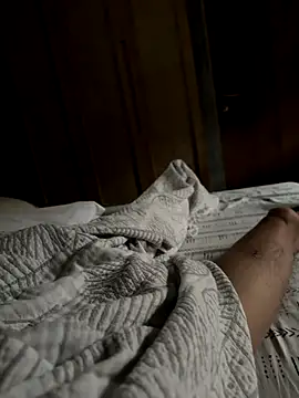 Snapshot of HenryLee1983-cums chatting on October 29, 2025, 11:50 pm HenryLee1983-cums online show from October 29, 2025, 11:50 pm