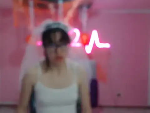 cristal hills 19 online show from October 10, 2025, 2:38 pm