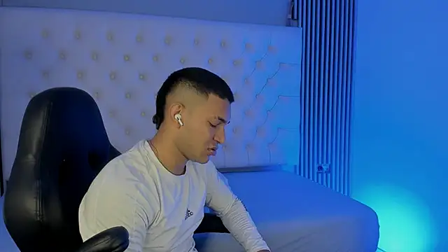 venedic bull online show from February 20, 2026, 4:53 am