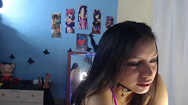 lizethavila online show from April 18, 2026, 1:31 am