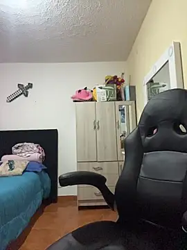 Snapshot of Miichii chatting on December 3, 2025, 11:03 pm Miichii online show from December 3, 2025, 11:03 pm