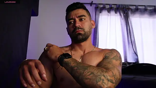 SOY MIKE online show from October 24, 2025, 2:57 pm