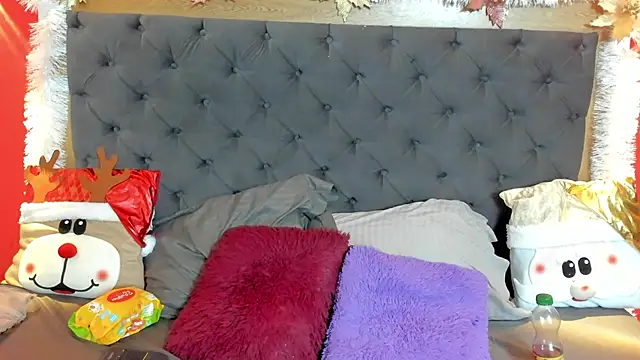 Xiomara Stwart online show from November 21, 2025, 7:45 pm