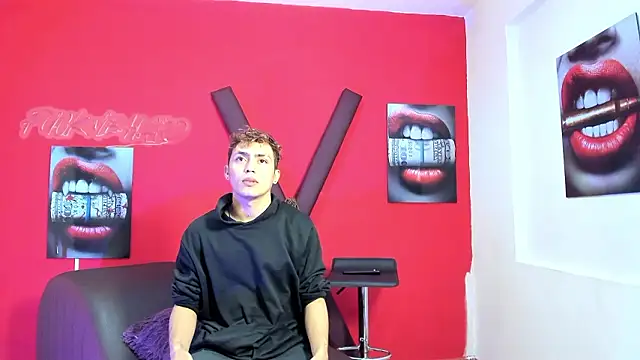 Snapshot of VERY_HOT_GUYS chatting on March 16, 2026, 7:07 pm VERY HOT GUYS online show from March 16, 2026, 7:07 pm