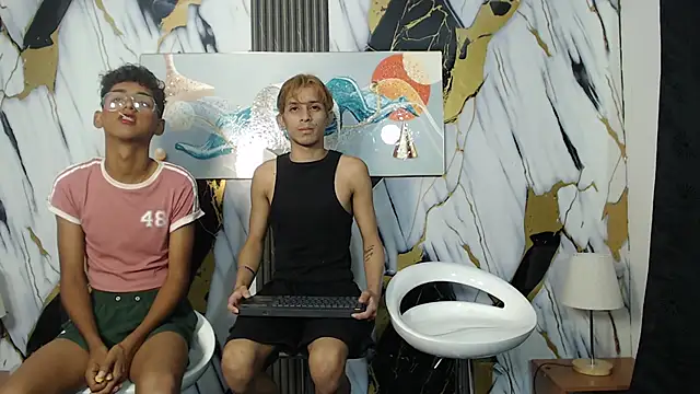 Snapshot of VERY_HOT_GUYS chatting on March 24, 2026, 1:21 am VERY HOT GUYS online show from March 24, 2026, 1:21 am