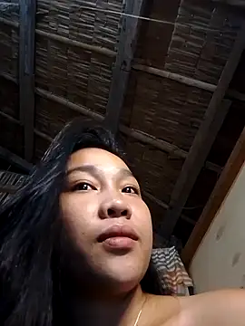 luna light23 online show from October 10, 2025, 8:19 pm