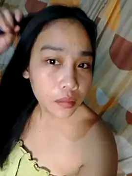 luna light23 online show from October 16, 2025, 8:43 pm