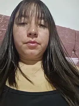 annyaparis online show from April 1, 2026, 2:12 am