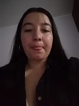 annyaparis online show from April 4, 2026, 3:16 am