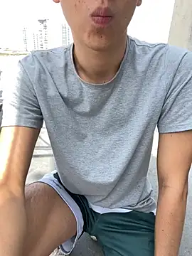 Snapshot of LiamMyst chatting on February 8, 2026, 4:10 pm LiamMyst online show from February 8, 2026, 4:10 pm