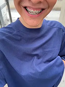 LiamMyst online show from April 7, 2026, 3:23 pm