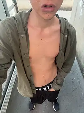 LiamMyst online show from April 12, 2026, 10:53 am