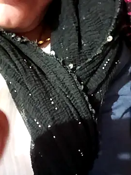 LOVE-VIKA online show from December 3, 2025, 8:23 am