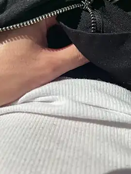 kumatan3434 online show from October 6, 2025, 3:59 am