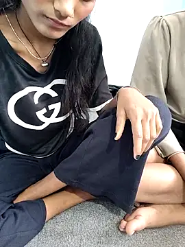 Snapshot of Unique_girls90 chatting on February 21, 2026, 4:57 am Unique girls90 online show from February 21, 2026, 4:57 am