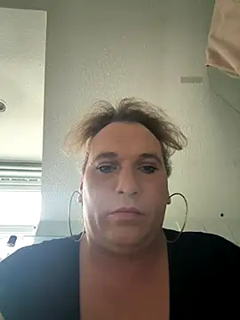 sexymell online show from October 8, 2025, 10:57 am