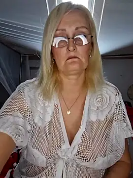 Jenny Blum online show from October 15, 2025, 8:58 am