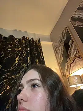 Victoria6989 online show from February 28, 2026, 8:43 pm