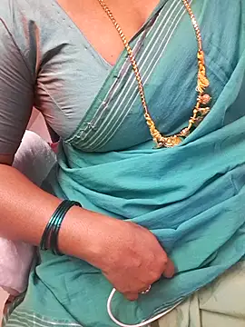 Snapshot of Tamil_Ammani chatting on March 1, 2026, 12:45 am Tamil Ammani online show from March 1, 2026, 12:45 am