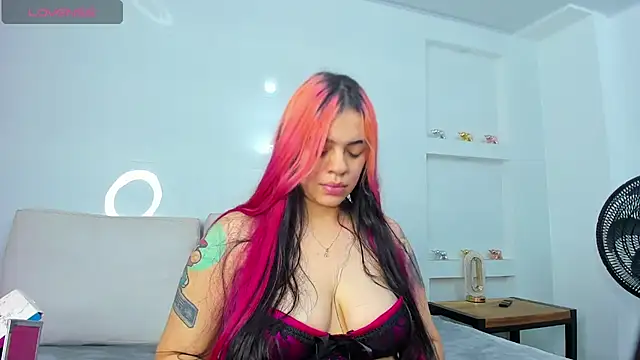 Snapshot of meloody_k chatting on October 17, 2025, 3:14 pm meloody k online show from October 17, 2025, 3:14 pm
