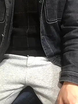 chougegg0214 online show from December 20, 2025, 1:34 am