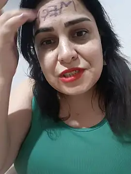 aydannn01 online show from October 5, 2025, 8:29 pm